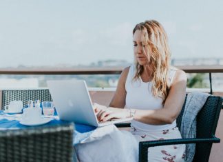 How to Become a Digital Nomad in 2023